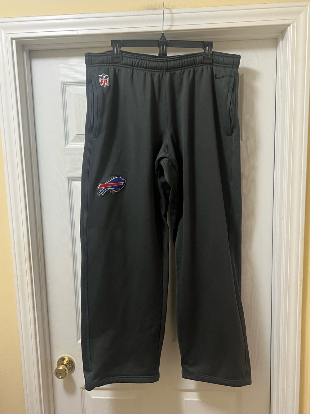 Nike Men's Black Buffalo Bills Logo Sweatpants